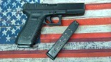 GLOCK G22 GEN 3 .40 S&W - 2 of 3