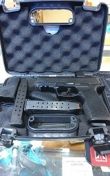 SIG SAUER p365x 9MM LUGER (9x19 PARA) - 1 of 3