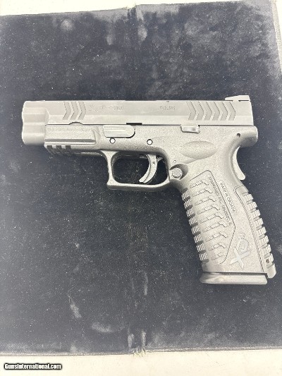 SPRINGFIELD ARMORY XDM .40 S&W