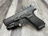 GLOCK G17 GEN 5 MOS FS 9MM LUGER (9X19 PARA) - 1 of 3