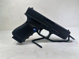 GLOCK 23 gen4.40 S&W - 1 of 3