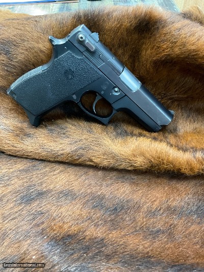 SMITH & WESSON 469 9MM LUGER (9x19 PARA)