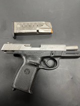 SMITH & WESSON SW40VE .40 S&W - 2 of 3