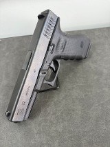 GLOCK 22 RTF Gen 3 .40 S&W - 2 of 3