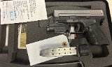 SPRINGFIELD ARMORY XD-40 SUB COMPACT .40 S&W - 1 of 3