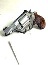 SMITH & WESSON 629-6
.44 MAGNUM - 1 of 3