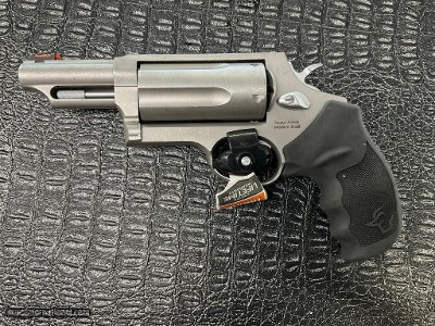 TAURUS The Judge Magnum .45 ACP/.410 GA