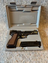 BROWNING HI-POWER STANDARD 9MM LUGER (9x19 PARA) - 1 of 3