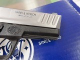 SMITH & WESSON SD40 2.0 .40 S&W - 2 of 3