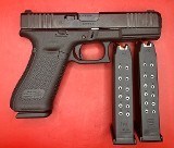 GLOCK 22 .40 S&W - 2 of 3