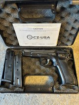 CZ 85 COMBAT 9MM LUGER (9x19 PARA) - 1 of 3
