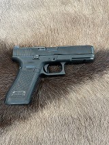 GLOCK 17 GEN 5 9MM LUGER (9x19 PARA) - 2 of 3