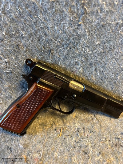 BROWNING HI POWER 9MM LUGER (9x19 PARA)