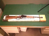 HENRY CLASSIC CARBINE .22 S/L/LR - 1 of 3