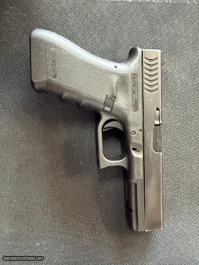 GLOCK 22GEN3 .40 S&W