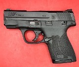 SMITH & WESSON M&P 9 SHIELD 9MM LUGER (9x19 PARA) - 2 of 3