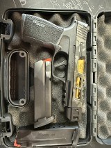 SIG SAUER P365 X-MACRO 9MM LUGER (9x19 PARA) - 1 of 2