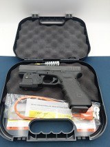 GLOCK G17 GEN 3 9MM LUGER (9X19 PARA) - 1 of 3