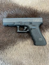 GLOCK G22Gen 4 .40 S&W - 2 of 3