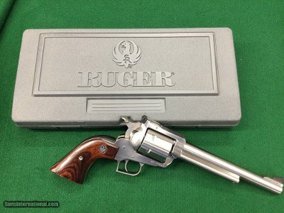 RUGER NEW MODEL SUPER BLACKHAWK .44 MAGNUM