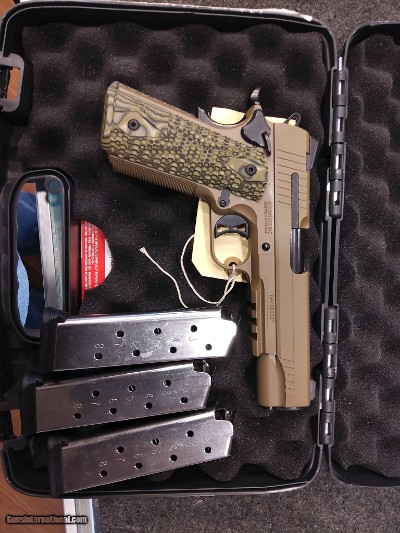 SIG SAUER 1911 SCORPION .45 ACP