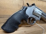 SMITH & WESSON MODEL 617-2.22 LR - 2 of 3