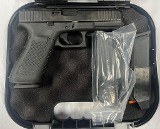 Glock G22 Gen5 MOS .40 S&W - 1 of 3