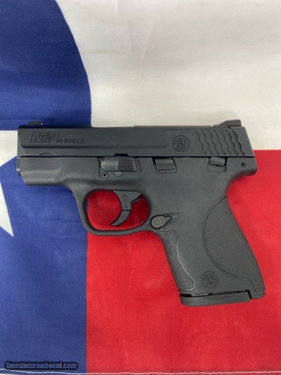 SMITH & WESSON M&P 40 SHIELD .40 S&W