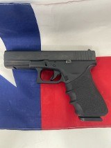 GLOCK 17 Gen 3 9MM LUGER (9x19 PARA) - 1 of 3