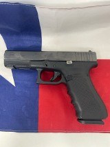 GLOCK G22
GEN 4 .40 S&W - 1 of 3