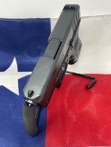 GLOCK G27 GEN 3 .40 S&W - 3 of 3