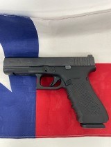 GLOCK G22
GEN 4 .40 S&W - 1 of 3