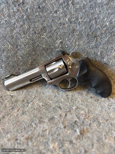 RUGER SP101 .327 FEDERAL MAG