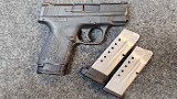 SMITH & WESSON M & P 9 Shield 9MM LUGER (9x19 PARA) - 1 of 1