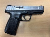 SMITH & WESSON SD40 VE .40 S&W - 2 of 3