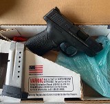 SMITH & WESSON M&P 9 SHIELD 9MM LUGER (9X19 PARA) - 2 of 2