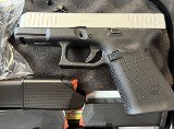 GLOCK 19GEN5 9MM LUGER (9x19 PARA) - 2 of 2