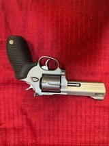 TAURUS TRACKER 627 .357 MAG - 2 of 3