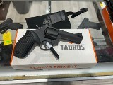 TAURUS 44 TRACKER .44 MAGNUM - 1 of 3