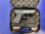 GLOCK G23 GEN 3 .40 S&W - 2 of 3