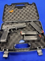 SIG SAUER P320 9MM LUGER (9x19 PARA) - 2 of 3