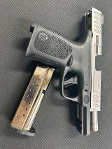 SMITH & WESSON SD9 2.0 9MM LUGER (9x19 PARA) - 2 of 3