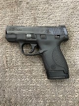 SMITH & WESSON M&P 9 SHIELD 9MM LUGER (9x19 PARA) - 2 of 3