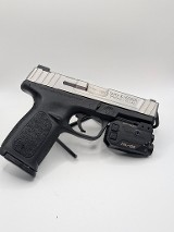 SMITH & WESSON SD9 VE 9MM LUGER (9x19 PARA) - 1 of 3