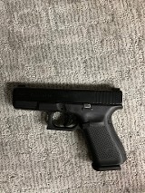 GLOCK 19 GEN 5 9MM LUGER (9x19 PARA) - 1 of 3