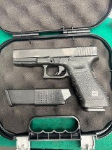 Glock 17 Gen 3 9MM LUGER (9X19 PARA) - 1 of 2