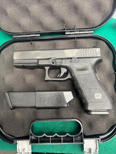 Glock 17 Gen 3 9MM LUGER (9X19 PARA)