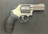 SMITH & WESSON 686-6 .357 MAG - 1 of 3