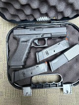 GLOCK G17 GEN3 9MM LUGER (9X19 PARA) - 1 of 3
