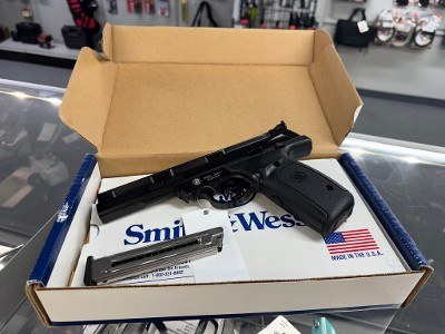 SMITH & WESSON 22A .22 LR